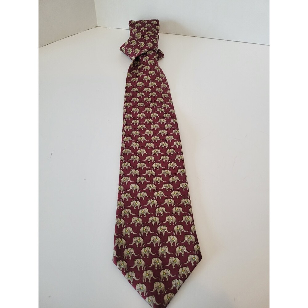 Brooks Brothers Men's‎ Tie Burgundy Silk Elephant Pattern - Picture 2 of 3